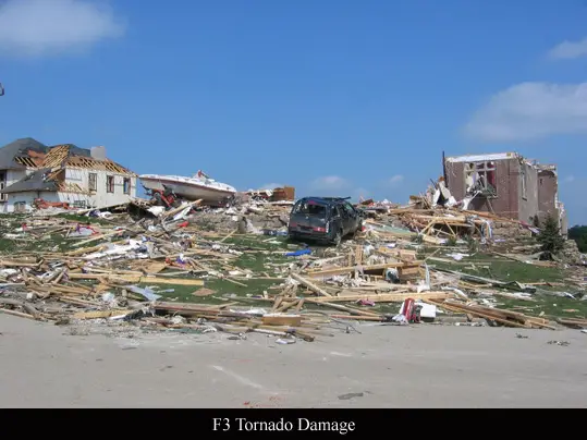 Tornado damage F3