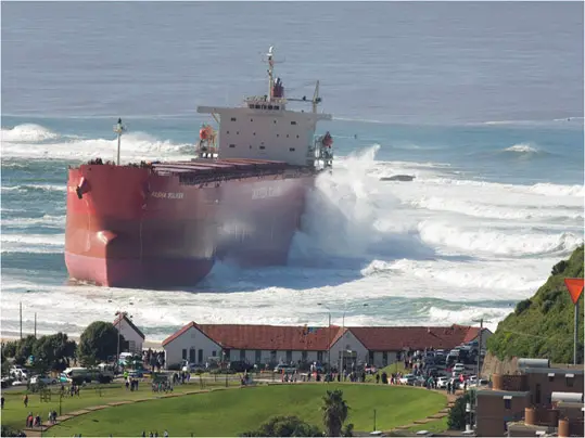 ships in storms fashion